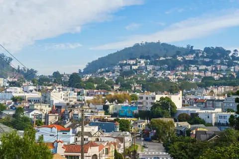 More Americans are Renting a House and Investing in the Stock Market