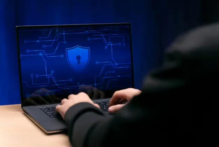 Image by Freepik | Cybersecurity experts combat AI voice mimicry to prevent data breaches.