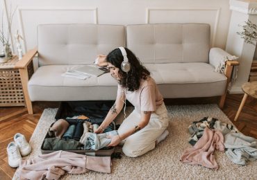 The best holiday travel checklist.